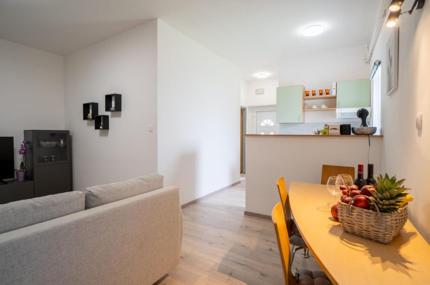 Apartman Mihovil Gospić Exterior foto